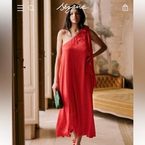 Sezane Elegant Red One-Shoulder Dress